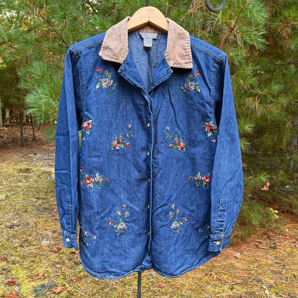90s Capacity Embroidered Floral Denim Button-Up Shirt Blouse Size M Corduroy - Picture 1 of 13